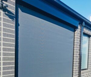 outdoor-blinds-300x255